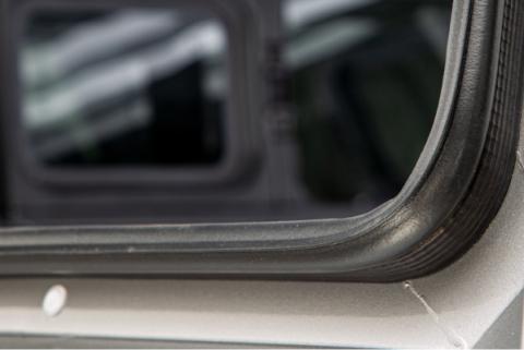 F-250/F-350 Truck Bed Cap SmartCap EVOa Adventure Matte Black For 23-24 Ford F-250/F-350 Super Duty 6.8 Foot Standard Bed RSI SmartCap