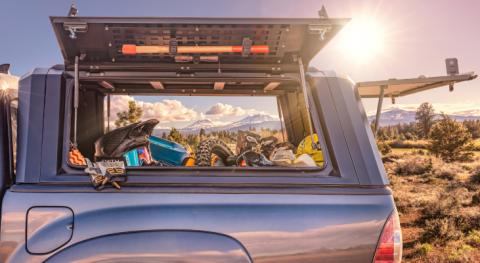 Truck Bed Cap SmartCap EVOd Defender Matte Black For 19-25 RAM 1500 5.7 Foot Short Bed SmartCap