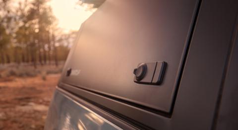 Truck Bed Cap SmartCap EVOd Defender Matte Black For 19-25 RAM 1500 5.7 Foot Short Bed SmartCap